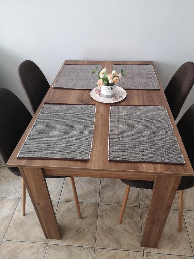 Apartment Happy Home Varna Esterno foto