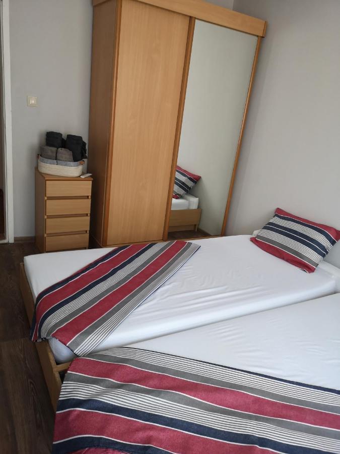 Apartment Happy Home Varna Esterno foto